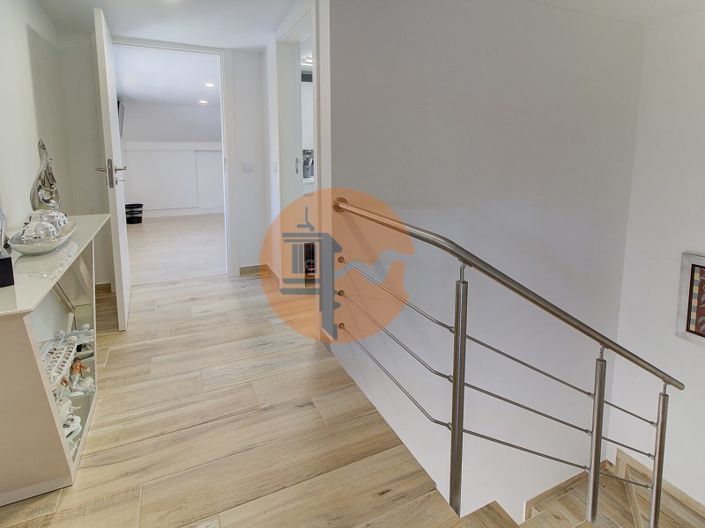 Image No.29-2 Bed House for sale