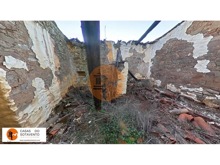 Image No.11-2 Bed House for sale