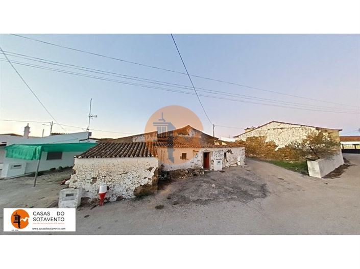 Image No.5-2 Bed House for sale