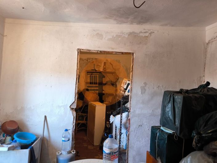 Image No.32-2 Bed House for sale