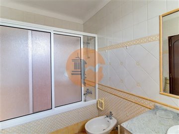 id0fa06a01-0000-0500-0000-000011636376