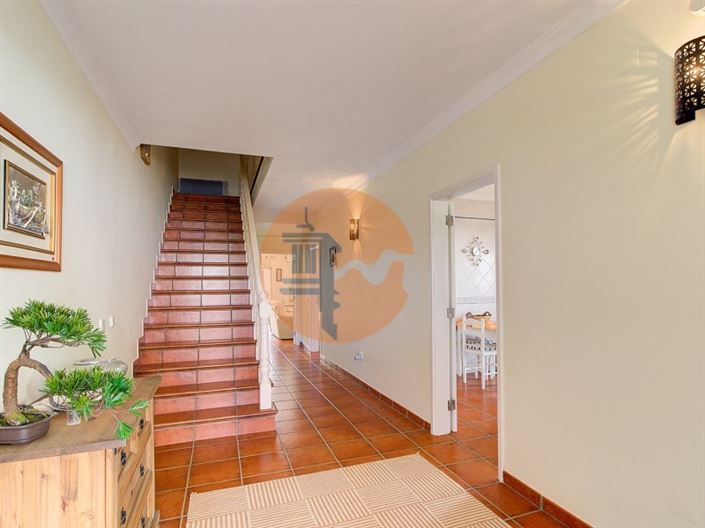 Image No.10-3 Bed House for sale