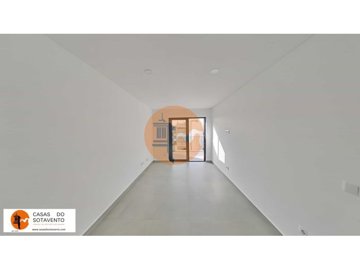 id24eb6d01-0000-0500-0000-00001581856a