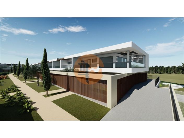 Image No.13-2 Bed House for sale