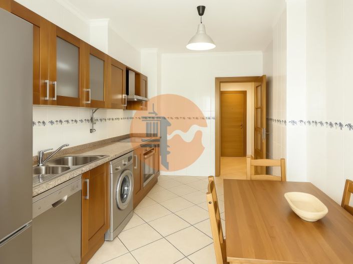 Image No.3-3 Bed Apartment for sale