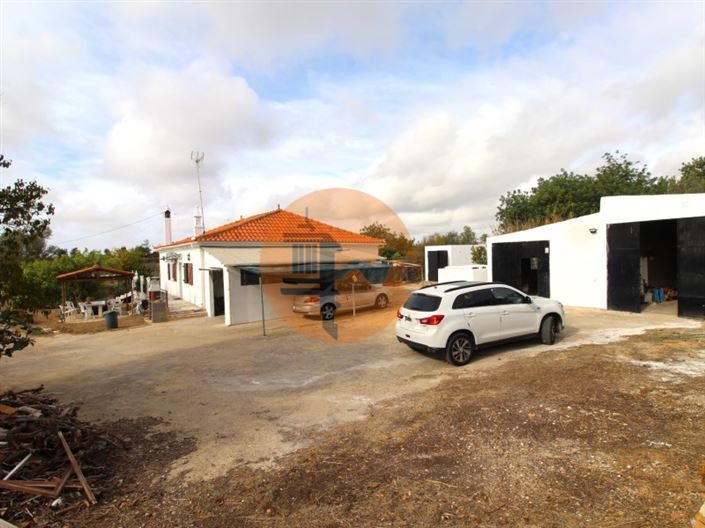 Image No.42-3 Bed House for sale