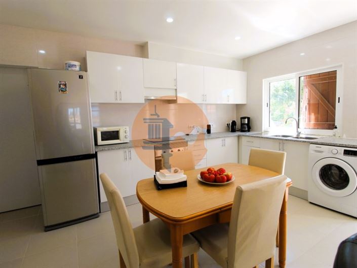 Image No.8-3 Bed House for sale