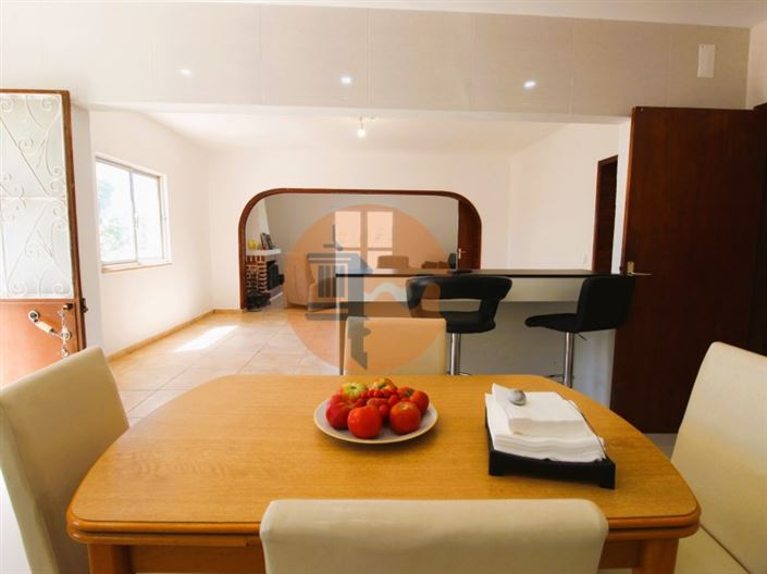 Image No.11-3 Bed House for sale