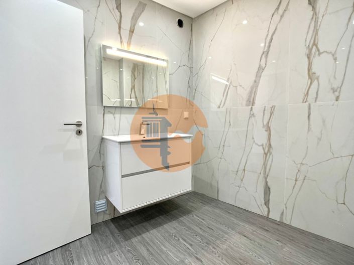 Image No.22-3 Bed Apartment for sale