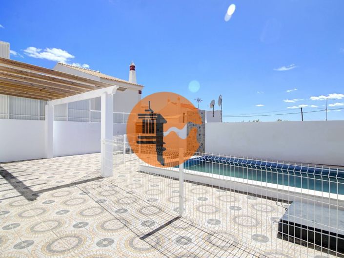 Image No.12-3 Bed House for sale