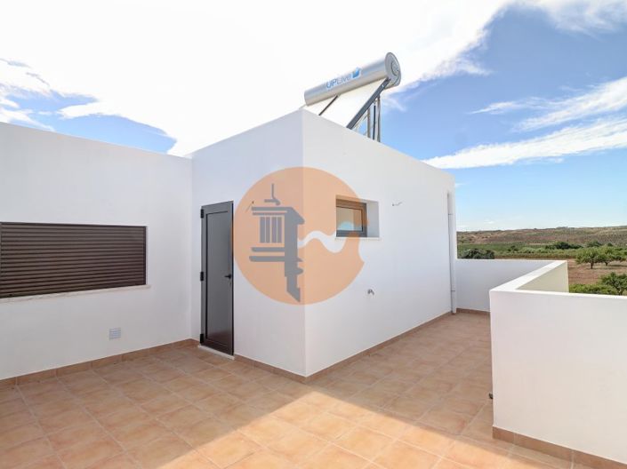 Image No.5-3 Bed House for sale