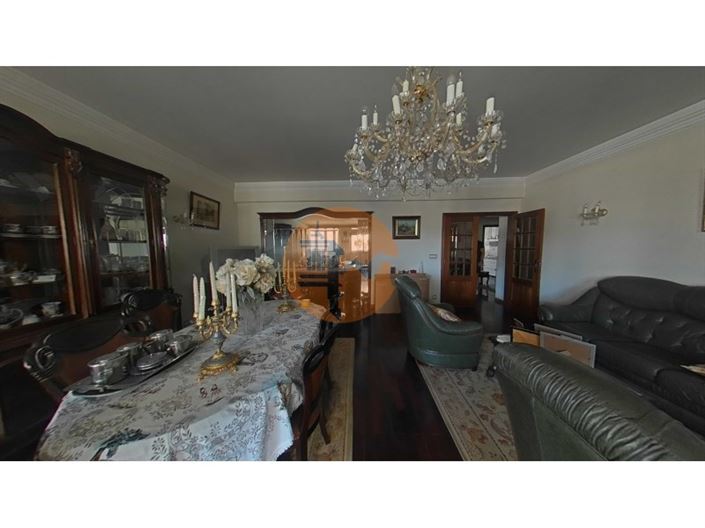 Image No.2-4 Bed Apartment for sale