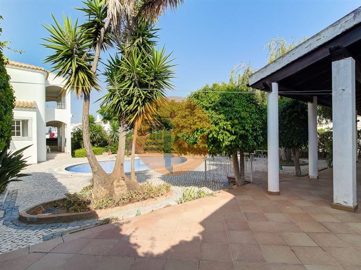 Image No.4-4 Bed House for sale