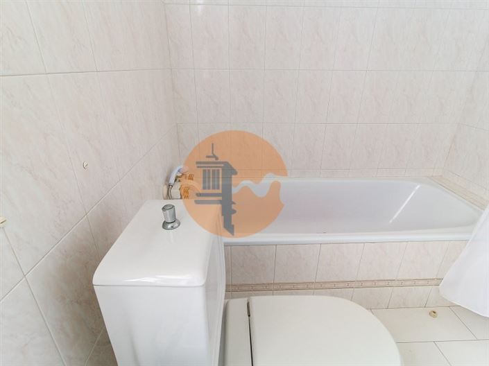 Image No.40-4 Bed House for sale