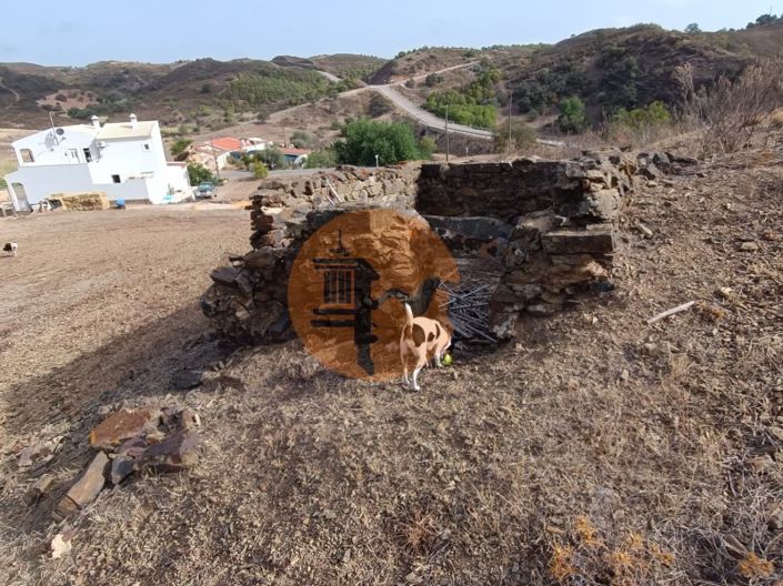 Rustic Land with 6000 m², near the Tanoeiro Village in Castro Marim - Algarve.