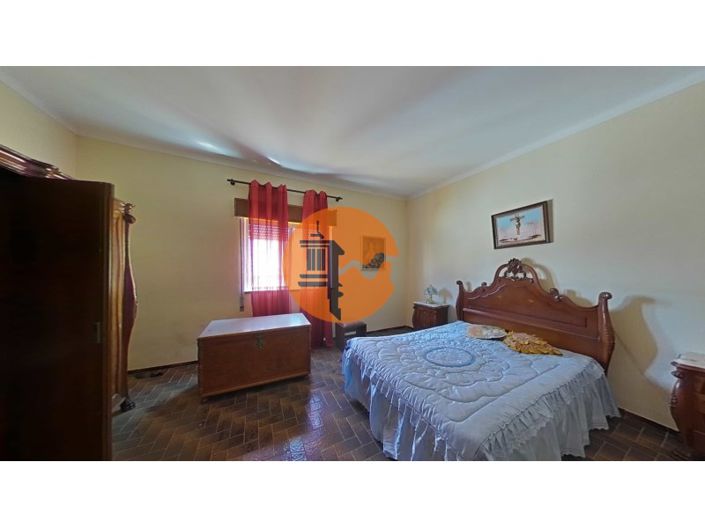 Image No.82-5 Bed House for sale