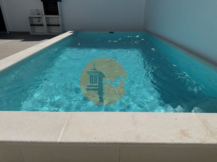 Image No.63-4 Bed House for sale