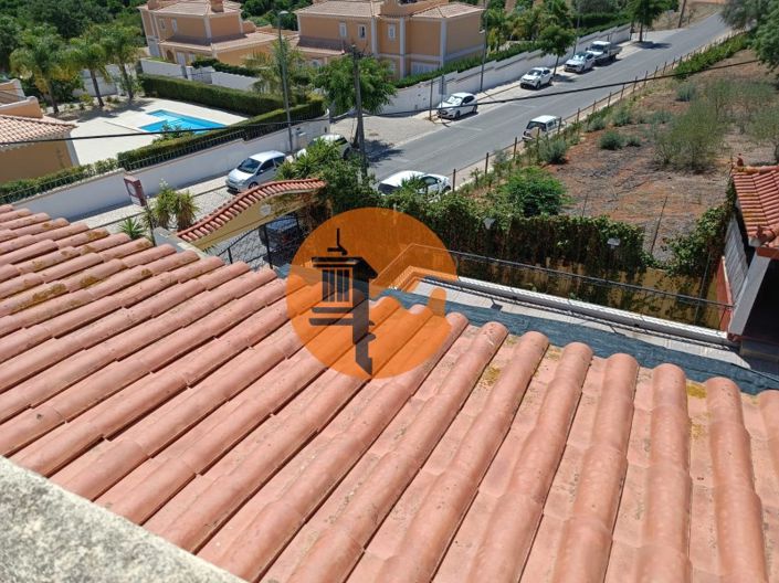 Image No.15-5 Bed Property for sale