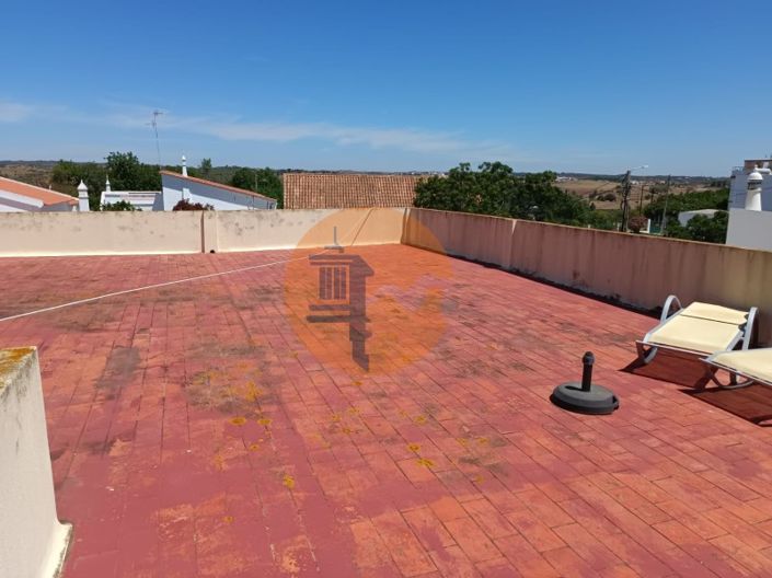 Image No.3-5 Bed Property for sale