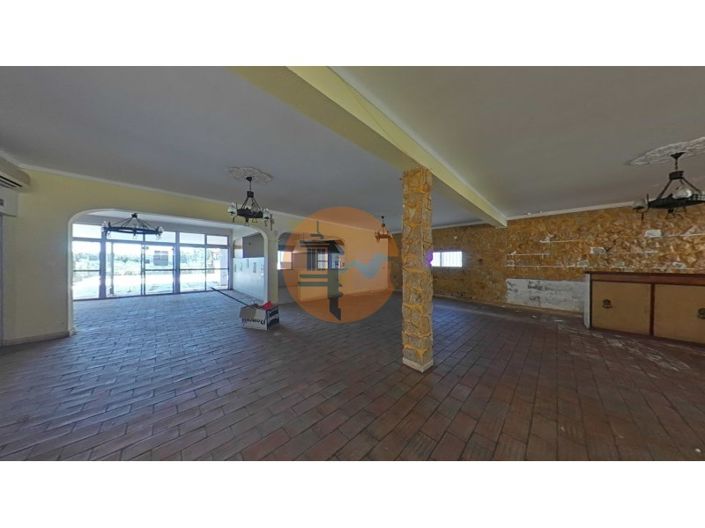 Image No.54-5 Bed Property for sale