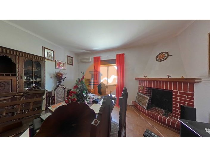 Image No.78-5 Bed Property for sale