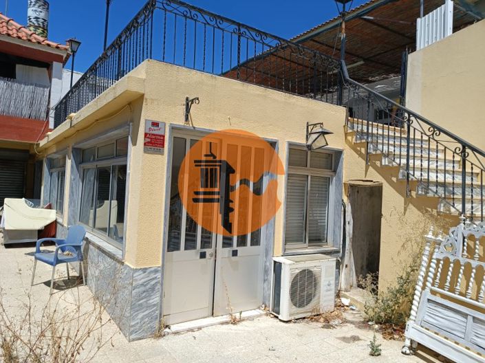 Image No.35-5 Bed Restaurant for sale