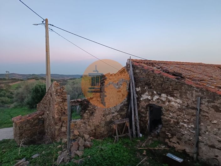 Image No.19-3 Bed House for sale