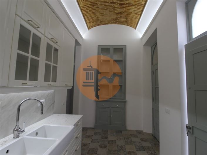 Image No.1-2 Bed House for sale