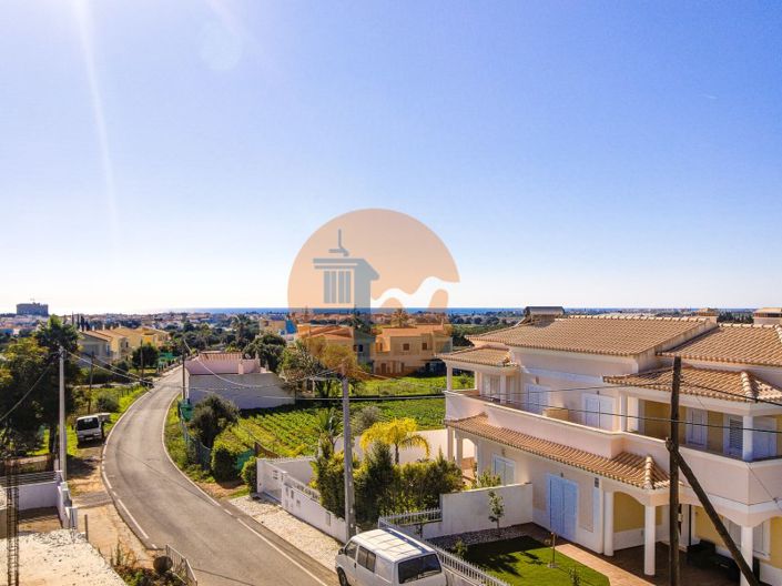 Image No.30-3 Bed House for sale