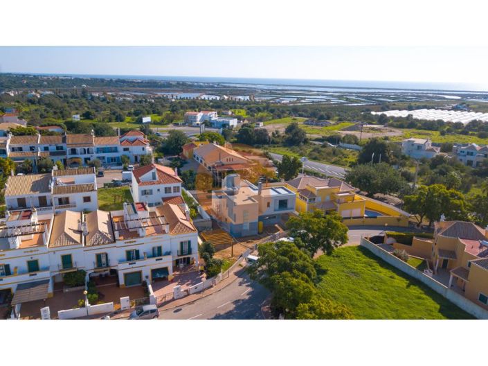 Image No.31-4 Bed House for sale