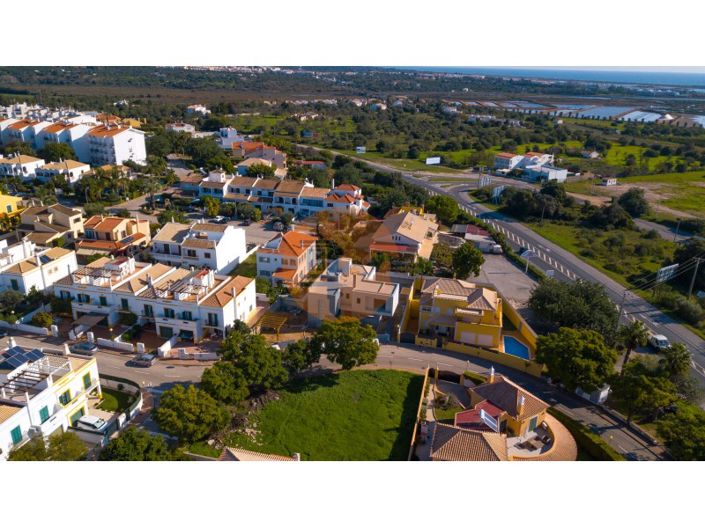 Image No.35-4 Bed House for sale