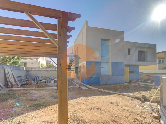 Image No.4-4 Bed House for sale