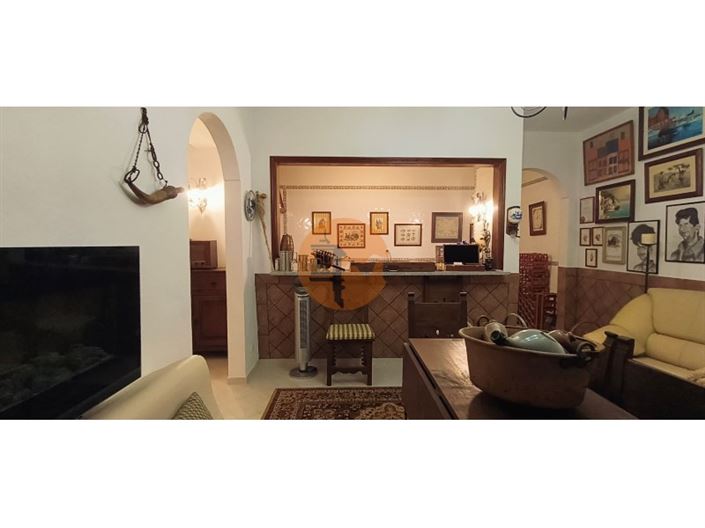 Image No.31-5 Bed House for sale