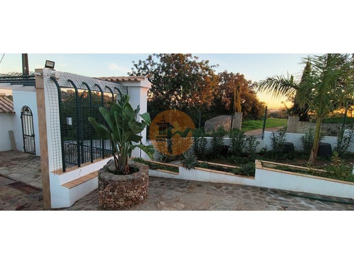 Image No.39-5 Bed House for sale