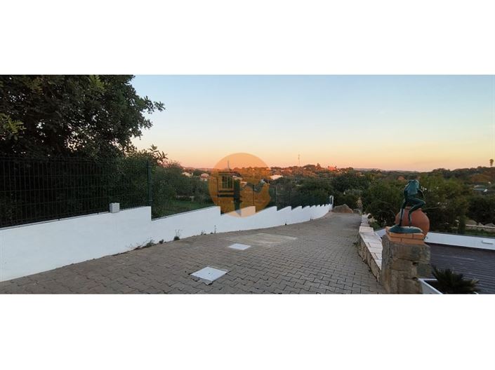 Image No.43-5 Bed House for sale