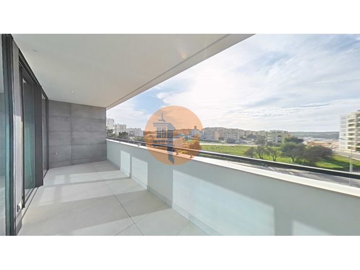 Image No.38-3 Bed Apartment for sale