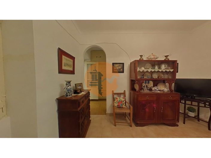 Image No.115-4 Bed House for sale