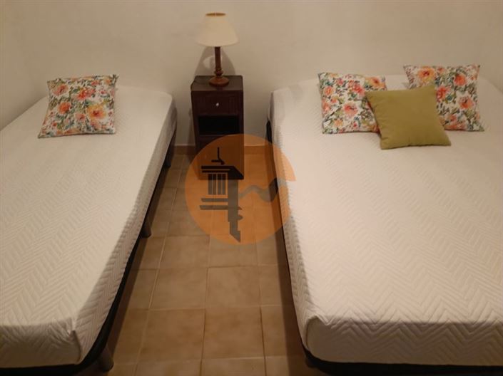 Image No.30-4 Bed House for sale