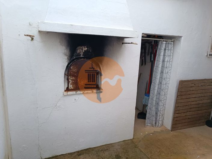 Image No.75-4 Bed House for sale