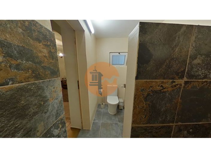 Image No.88-4 Bed House for sale