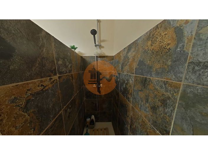 Image No.89-4 Bed House for sale