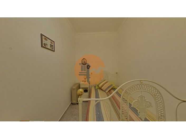 Image No.90-4 Bed House for sale