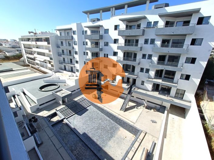 Image No.28-3 Bed Apartment for sale