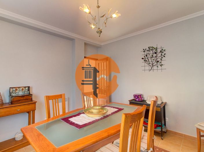 Image No.31-4 Bed House for sale