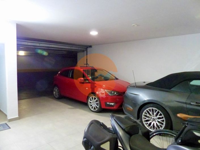 Image No.51-3 Bed House for sale