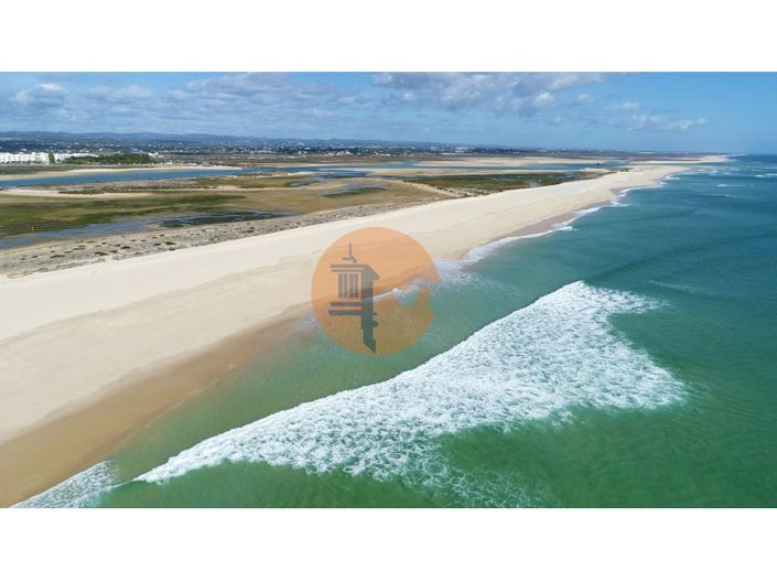 Image No.17-3 Bed House for sale