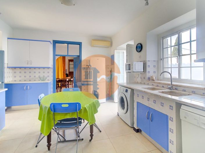 Image No.14-4 Bed House for sale