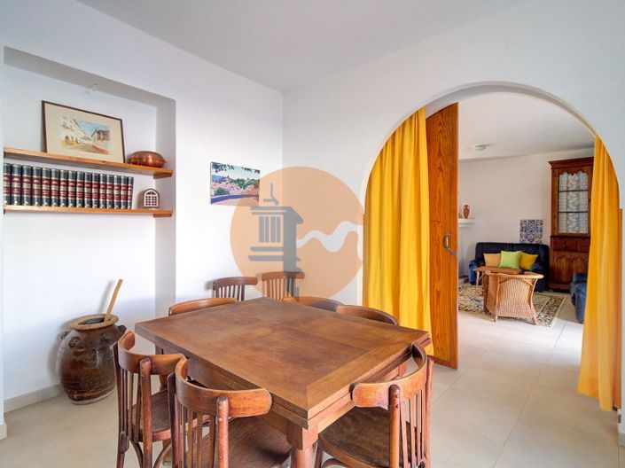 Image No.19-4 Bed House for sale