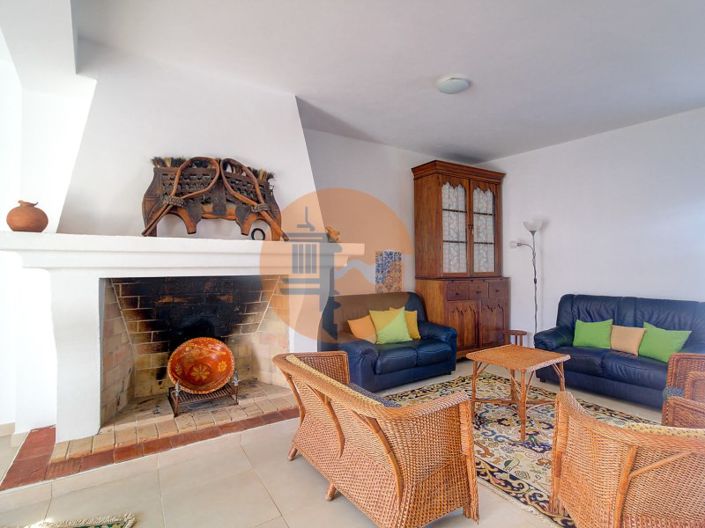 Image No.23-4 Bed House for sale