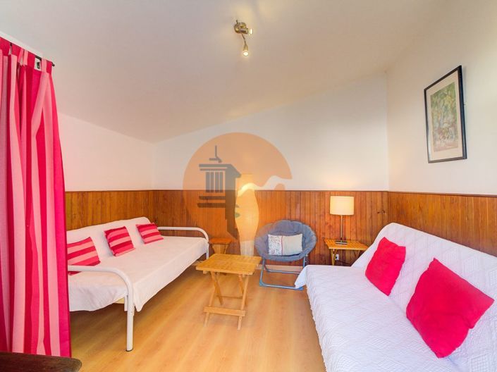 Image No.26-4 Bed House for sale